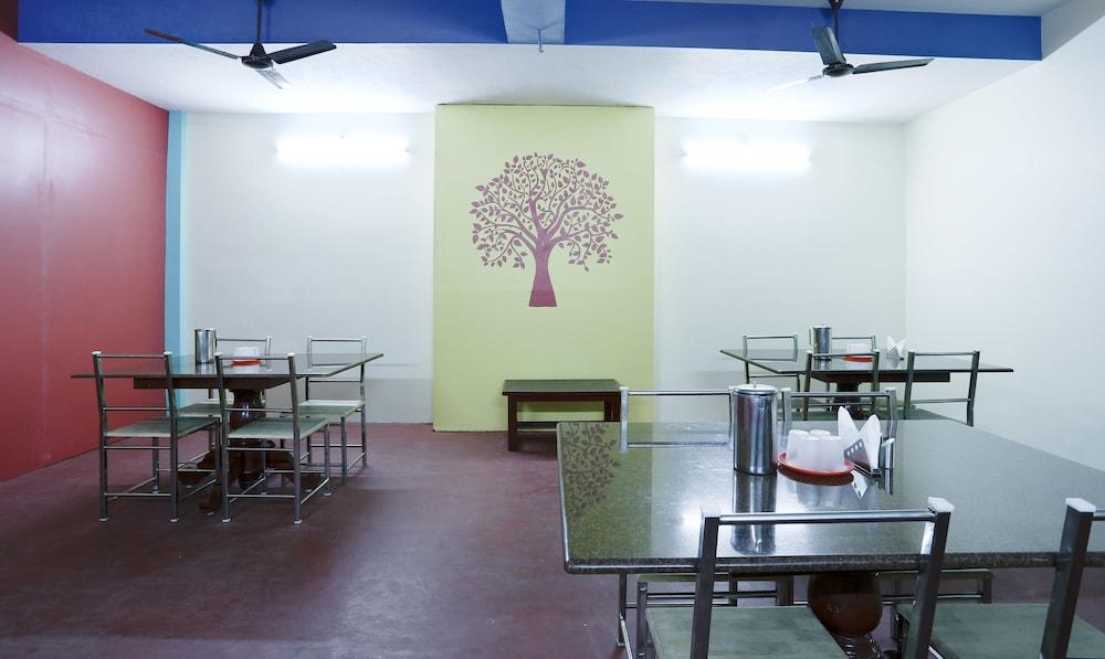 Treebo Trend Grace Inn Puducherry Exterior foto